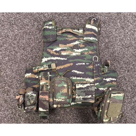 2ND HAND -  PAP CAMO VEST (7)