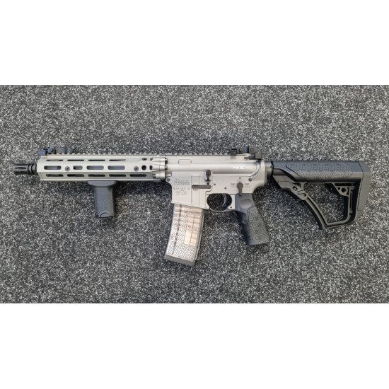 [2nd HAND] T8 Daniel Defense MK18 GBBR GREY + 1 Magazine 